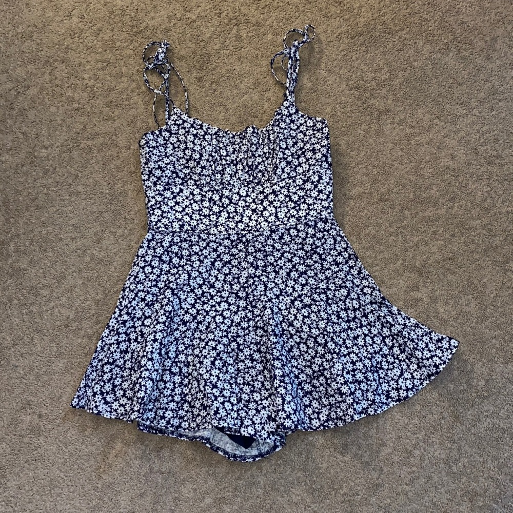 NWT Princess Polly romper